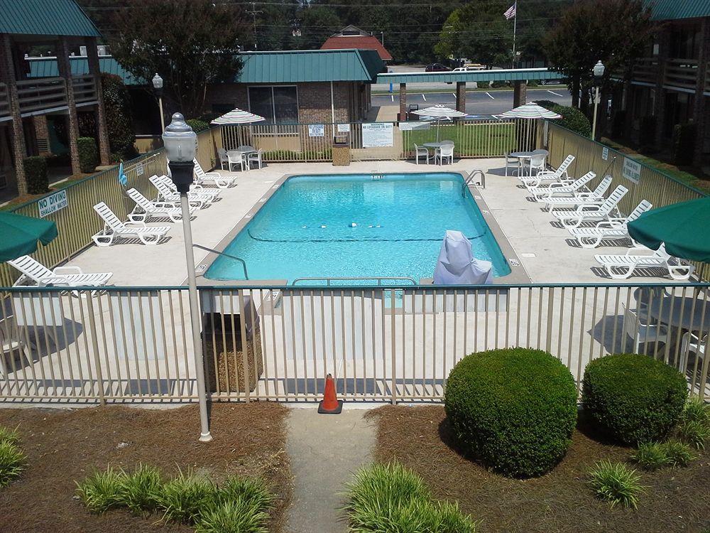 Motel 6 Columbia - University Of South Carolina Exterior photo